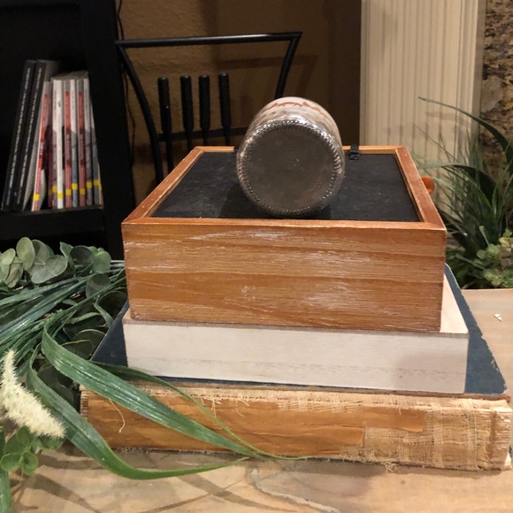 Vintage Sand Art Bottle. Price is FIRM - Picture 4 of 5